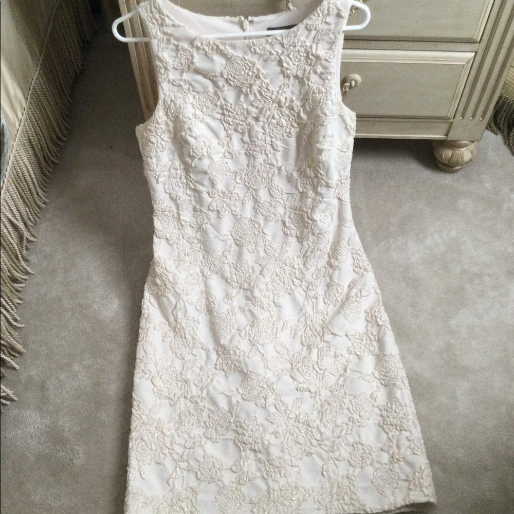 Blush floral sculpture shift dress